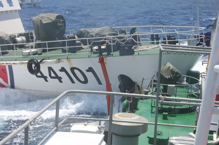Cảnh sát biển Việt Nam xác nhận Trung Quốc dịch chuyển giàn khoan1