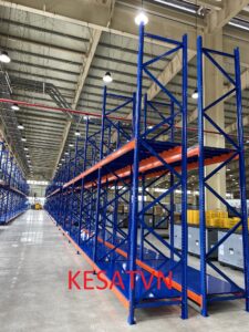 Kệ Sắt Để Hàng Pallet Sàn Kín
